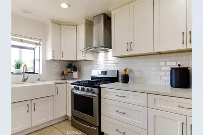 425 E 31st, Long Beach, CA 90807 - Photo 8