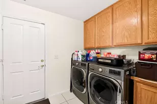 5635 Hollister, Phelan, CA 92371 - Photo 40