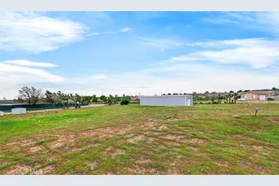 5635 Hollister, Phelan, CA 92371 - Photo 56