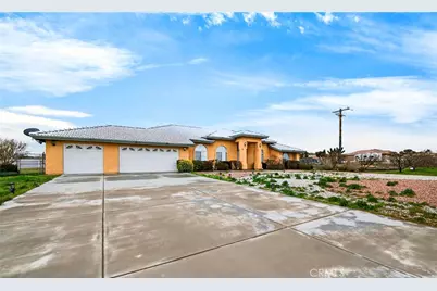 5635 Hollister, Phelan, CA 92371 - Photo 44