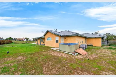 5635 Hollister, Phelan, CA 92371 - Photo 66