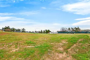 5635 Hollister, Phelan, CA 92371 - Photo 64