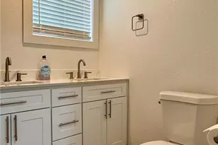 1362 S Downey Rd, Los Angeles, CA 90023 - Photo 22