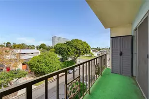 3695 Linden Ave, Long Beach, CA 90807 - Photo 22