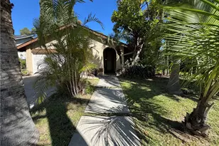 2313 Lark Ellen Dr, Fullerton, CA 92835 - Photo 4