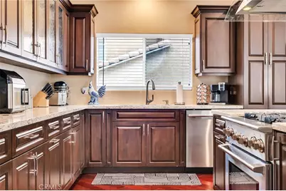 3060 Linden, Long Beach, CA 90807 - Photo 14