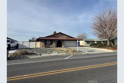 13980 Driftwood, Victorville, CA 92395 - Photo 4