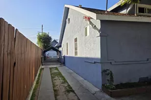 1210 1212 42 Pl, Los Angeles, CA 90011 - Photo 2