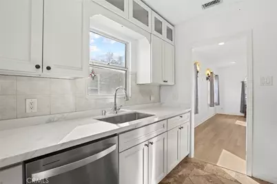 1615 E 59th Street, Long Beach, CA 90805 - Photo 10