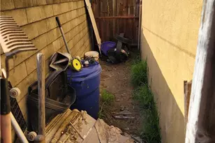 611 N Burris, Compton, CA 90221 - Photo 50