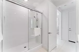 125 Toretta, Irvine, CA 92602 - Photo 10