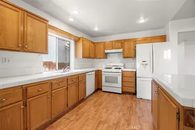 14168 Plumas Court, Fontana, CA 92336 - Photo 10