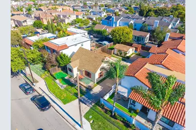1586 Orange, Costa Mesa, CA 92627 - Photo 2