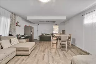 2550 W Rowland Ave, Anaheim, CA 92804 - Photo 22