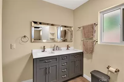 2550 W Rowland Avenue, Anaheim, CA 92804 - Photo 26