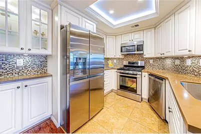 13421 Fontwell Court #28 Court, La Mirada, CA 90638 - Photo 10