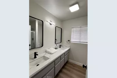 801 W 124th, Los Angeles, CA 90044 - Photo 18