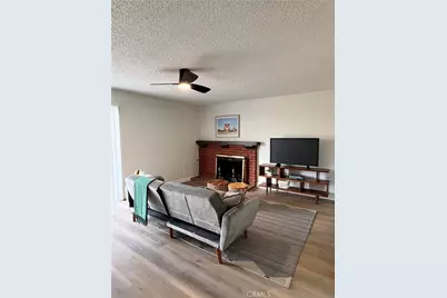 801 W 124th, Los Angeles, CA 90044 - Photo 8