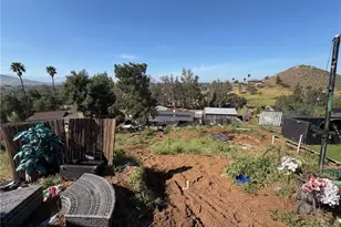 5484 Streett Cedar, Jurupa Valley, CA 92509 - Photo 4