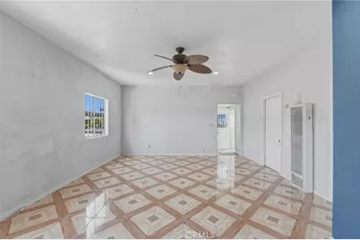 540 W 93rd, Los Angeles, CA 90044 - Photo 24