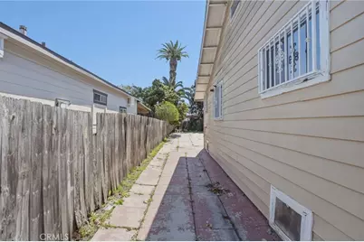 540 W 93rd, Los Angeles, CA 90044 - Photo 8