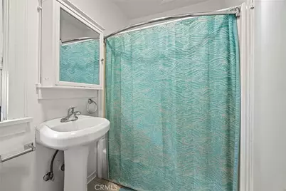 1842 Temple Avenue, Signal Hill, CA 90755 - Photo 20