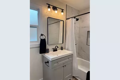 6556 San Vincente, Paramount, CA 90723 - Photo 26