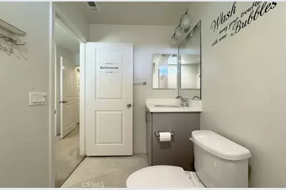 1530 19 W 1st #19, Santa Ana, CA 92703 - Photo 8