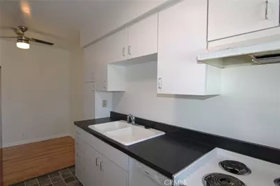 3130 E 2nd #10, Long Beach, CA 90803 - Photo 6