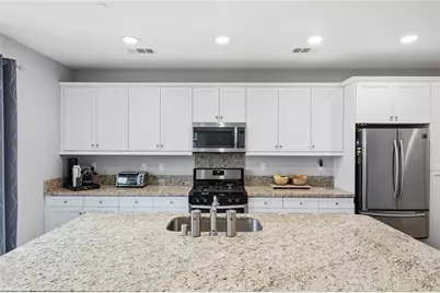 2887 Villa Catalonia Court, Corona, CA 92881 - Photo 18