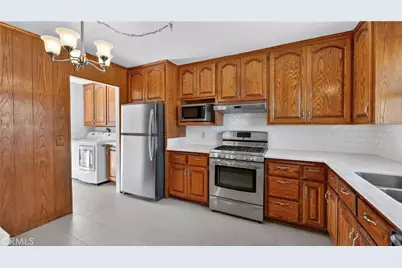 314 S Benwood, Anaheim, CA 92804 - Photo 12