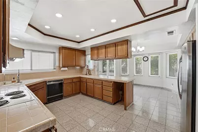 18831 Winnwood Lane, Santa Ana, CA 92705 - Photo 10
