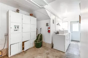 930 E 1st St, Long Beach, CA 90802 - Photo 12