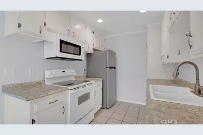 1800 E Heim #29, Orange, CA 92865 - Photo 8