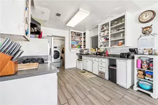 10271 Garrett Rd, Stanton, CA 90680 - Photo 12