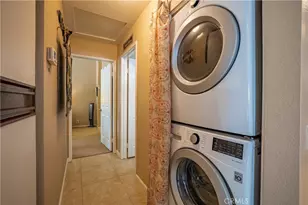 8047 E Sandstone Dr, Anaheim Hills, CA 92808 - Photo 36