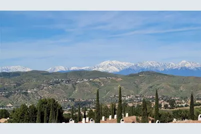 8047 E Sandstone Drive, Anaheim Hills, CA 92808 - Photo 4