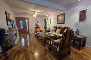 405 W 235th St, Carson, CA 90745 - Photo 2