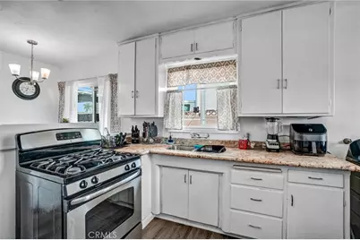 856 E McFadden Avenue, Santa Ana, CA 92707 - Photo 10