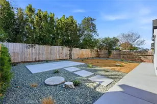 8048 Wentworth St, Sunland, CA 91040 - Photo 22