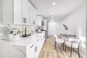 1450 W 35th Pl, Los Angeles, CA 90018 - Photo 14