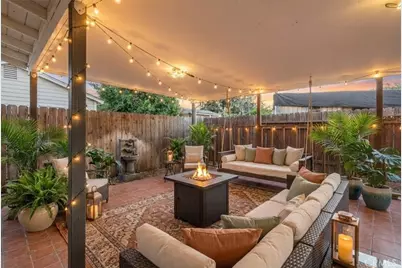 1450 W 35th Place, Los Angeles, CA 90018 - Photo 1