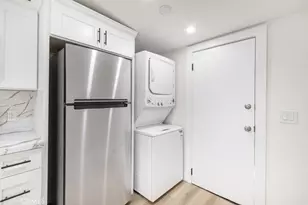 1450 W 35th Pl, Los Angeles, CA 90018 - Photo 16