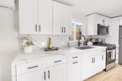 1450 W 35th Place, Los Angeles, CA 90018 - Photo 6
