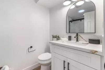 1450 W 35th Place, Los Angeles, CA 90018 - Photo 14
