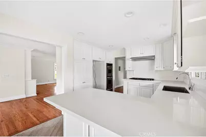 910 W Valencia Mesa, Fullerton, CA 92835 - Photo 34