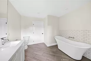 910 W Valencia Mesa, Fullerton, CA 92835 - Photo 52