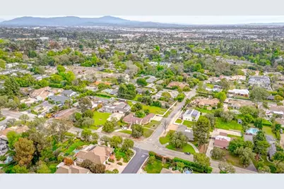 910 W Valencia Mesa, Fullerton, CA 92835 - Photo 6