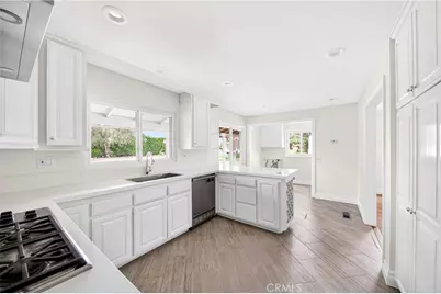 910 W Valencia Mesa, Fullerton, CA 92835 - Photo 30