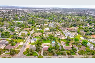 910 W Valencia Mesa, Fullerton, CA 92835 - Photo 8